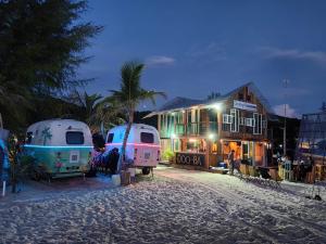 Langkawi Pantai Cenang - Private Beach Glamping Experience