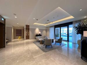 Elegant 4BR, Stunning Burj Khalifa Views Act one 3001