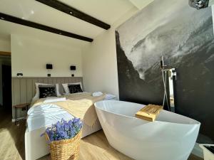 Schronisko Zmysłów Apartament 3