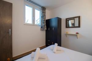 Sunset View Apt in South Crete