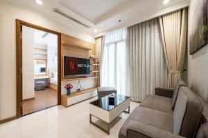 Sys Home - VinHomes Central Park - Central & Nice View