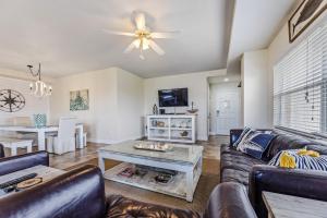 Large Corner Unit at Ocean Walk with Sneak Peak of the Ocean ~ OW20-501