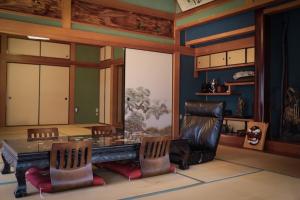 Samurai House! Seen in Movies and Dramas near HIKOSAN !!