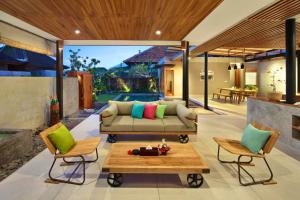 Luxury 2 BR Private Pool Villa ZN100