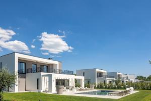 New! Luxury Villa Epic 8 - 50 m2 pool, in Istria
