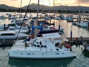 Private Catamaran Yacht charter in Phuket by YACHTALE - 查龙