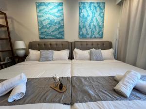 VitaminSEA4 Seaview 6PAX Studio Netflix A-11-12