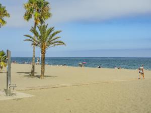 Cubos Estepona Oceanview Apartment & Free Parking