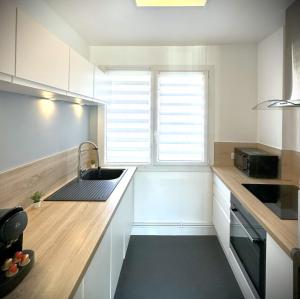 La Longue Vue-Appart vue mer avec balcon-parking