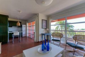 Gran terraza con vistas al mar