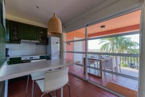 Gran terraza con vistas al mar