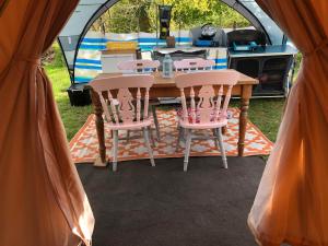 Campings Beaurepaire Bell Tent : photos des chambres