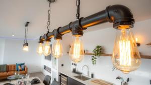 3 BDR City Centre Penthouse by Belfast City Breaks