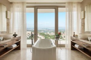 Two-Bedroom King Suite with City View room in Raffles Istanbul