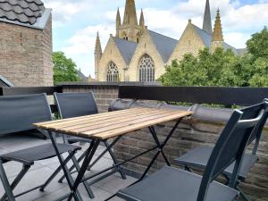 Marlie s Home - comfort stadsapp met zonnig terras