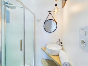 Maisons de vacances A 750m des plages, jolie maison pour 4 : photos des chambres