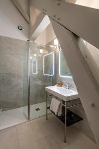 Hotels Hotel de la Poste a Avallon, Bourgogne : photos des chambres