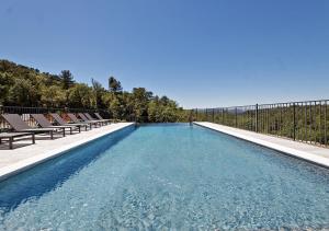 Villas Un joli hameau au coeur du vignoble de l'Escarelle et de la Provence Verte : photos des chambres