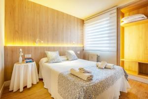 Amplio y Céntrico, Ubicacion Tranquila, Calefacción central, jardines, supermercados, cafeterías y todos los servicios en el corazón de la ciudad