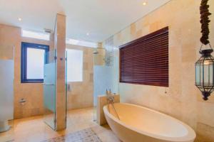Entire 2 BR Private Pool Villa ZN105