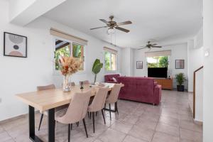 Aqua Verde Luxury Villa by Nomads - 4hvězdičkové hotely ve městě Protaras