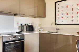 The Call of London 2 Bedroom Flat in Battersea