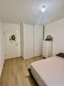 Location appartement ou chambre à 25 min de Paris
