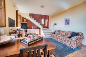 Natures Haven Apartments in Renovated Farmhouse with Pool