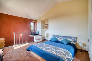 Natures Haven Apartments in Renovated Farmhouse with Pool