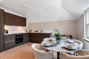 Tailored Stays - Central Cambridge, Warkworth Lodge