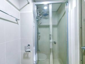 1BR Condotel with Balcony at FAME Residences #FM16