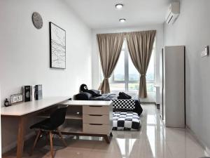 LV8 MesraHomez Poolview 1-3 pax