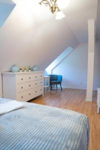 Pałac Ostoja - pokoje gościnne