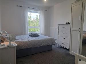 1 bedroom flat with allocated parking