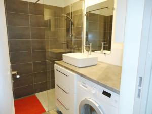 Bel appartement 2 pièces climatisé 500m centre