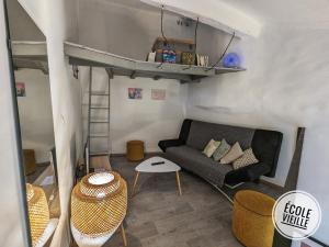 Lumineux Duplex dans lécusson Nîmois - Atypique Wifi Hyper centre