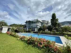 Villa Dalfa Puncak - 希萨鲁阿