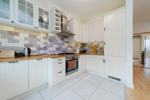 Komitetu Obrony Robotników 46 by Homeprime