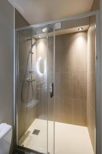 Bali Lake - Duke Housing