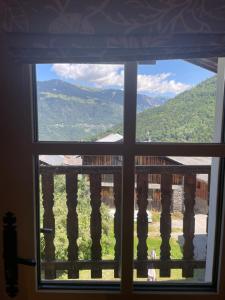 Chalet Muguet - Centre of Village location!