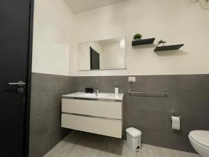 Citta&Aeroporto Black and White