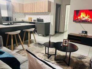 Spacious 2 Bedroom Apartment in Midrand, Waterfall City - Business and Family friendly - 12 Elizabeth Place