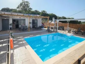Villa Eleonas with private swimming pool - Sellíon