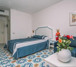 Standard Triple Room room in Hotel Ferretti