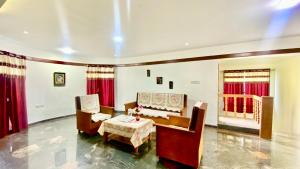 Willostays Alpine Mansion 6bhk