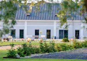 Folwark Matecznik - Spichlerz - Wronki