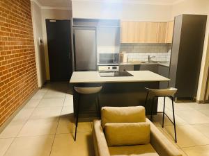 Spacious 2 Bedroom Apartment in Midrand, Waterfall City - Business and Family friendly - 10 Elizabeth Place