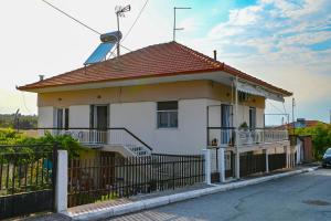 Methoni Sea View Olive House