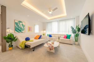 ISG apartments O'Donnell 2-1-FREE PARKING