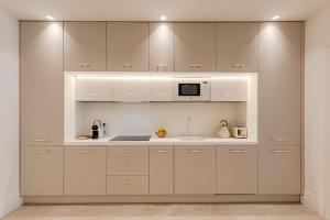 ISG apartments ODonnell 2-1-FREE PARKING